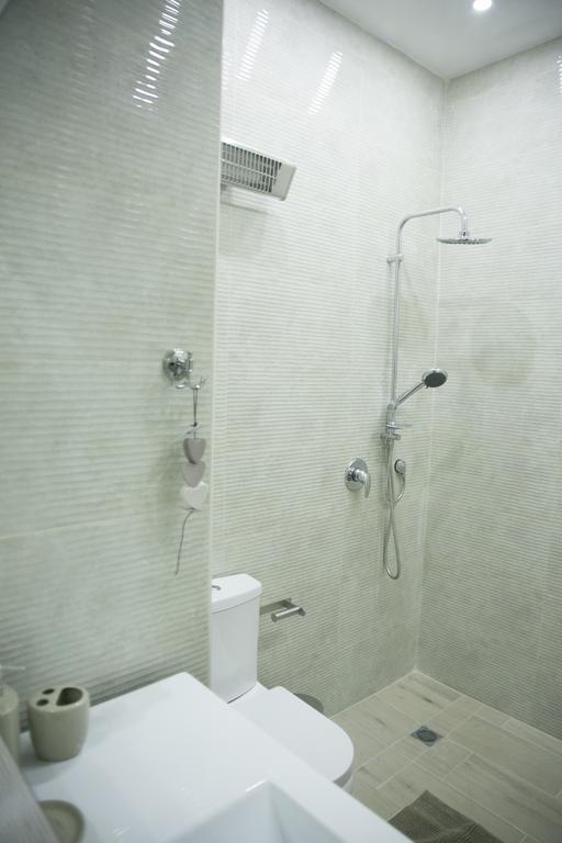 Sweethome26 Luxury Apt Sea View 50 Meters From The Beach Free Parking Тел Авив Екстериор снимка